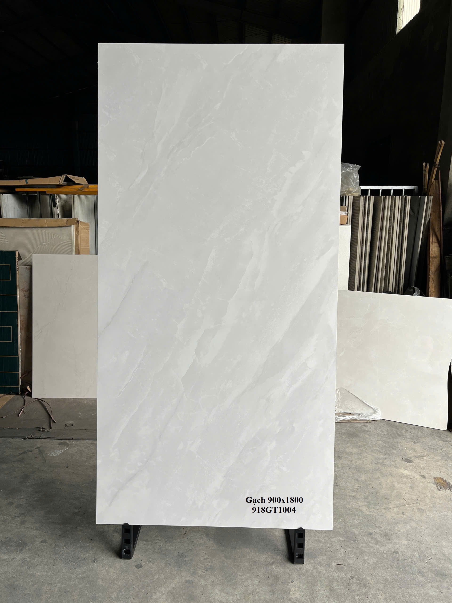 Gạch 900x1800 918GT1004 men bóng
