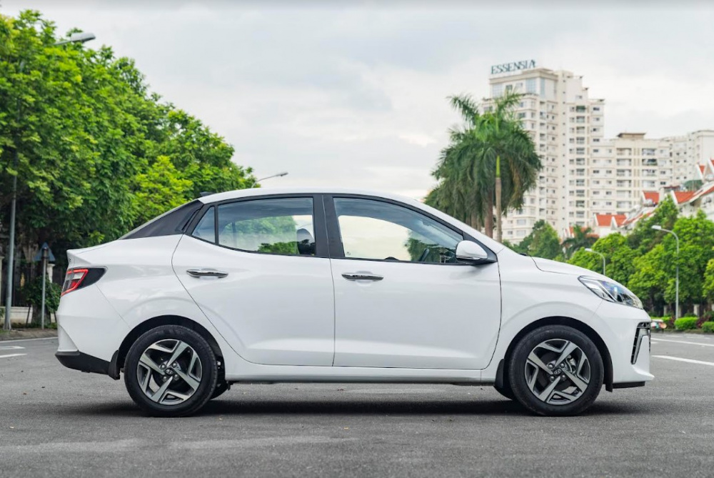 Xe 4 Chỗ